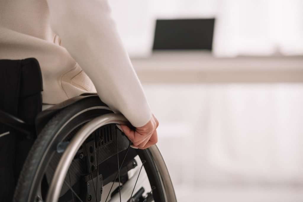 Getting Around: Travel Tips for Wheelchair Users - Caregiver Training ...
